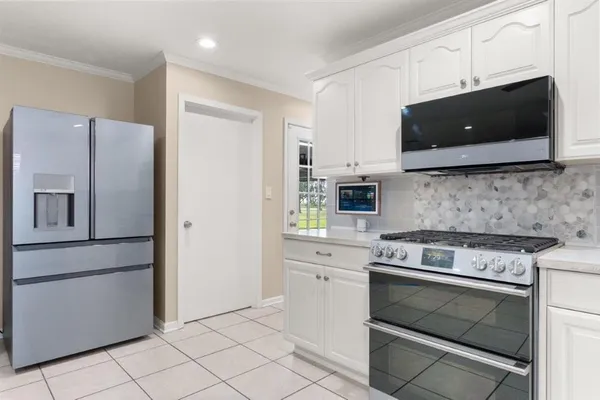 $407,000 | 6420 South S Highway South, Lake Charles, LA 70607