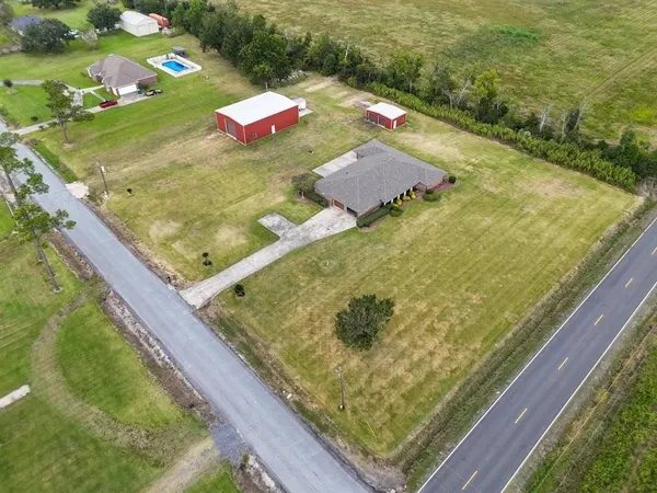 $407,000 | 6420 South S Highway South, Lake Charles, LA 70607