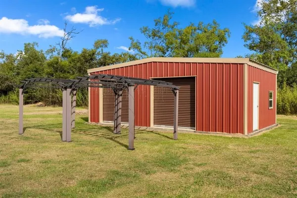 $407,000 | 6420 South S Highway South, Lake Charles, LA 70607