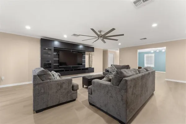 $407,000 | 6420 South S Highway South, Lake Charles, LA 70607