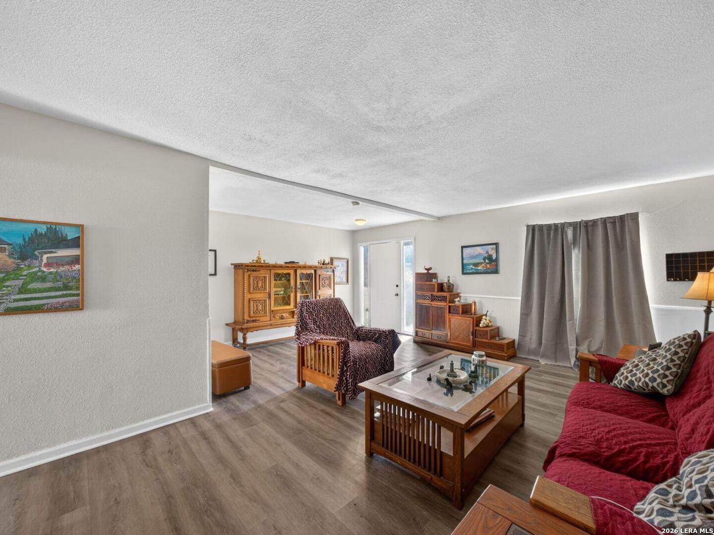 6529 Spring Hurst Drive San Antonio, TX 78249 - Photo 8 of 32