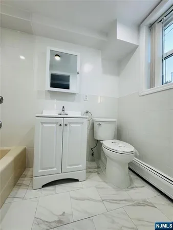 $4,500 | 421 2nd Street, Unit 1, Palisades Park, NJ 07650