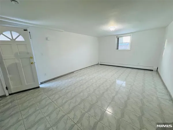 $4,500 | 421 2nd Street, Unit 1, Palisades Park, NJ 07650