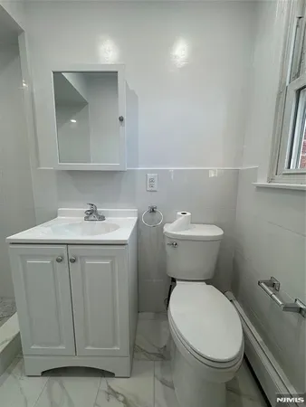 $4,500 | 421 2nd Street, Unit 1, Palisades Park, NJ 07650