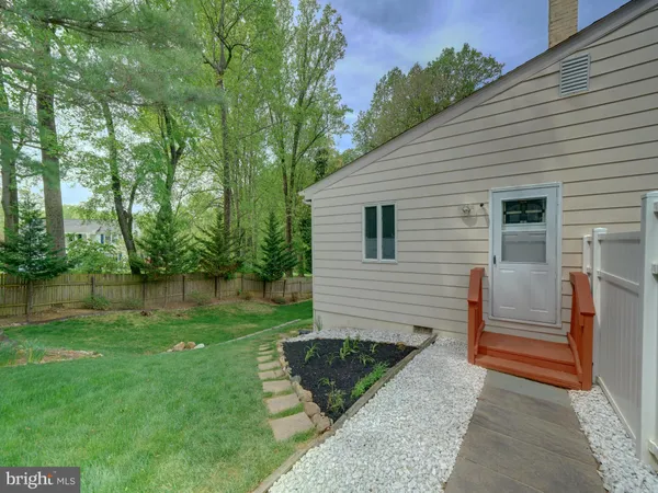 $825,000 | 2813 Cabin Creek Drive, Burtonsville, MD 20866