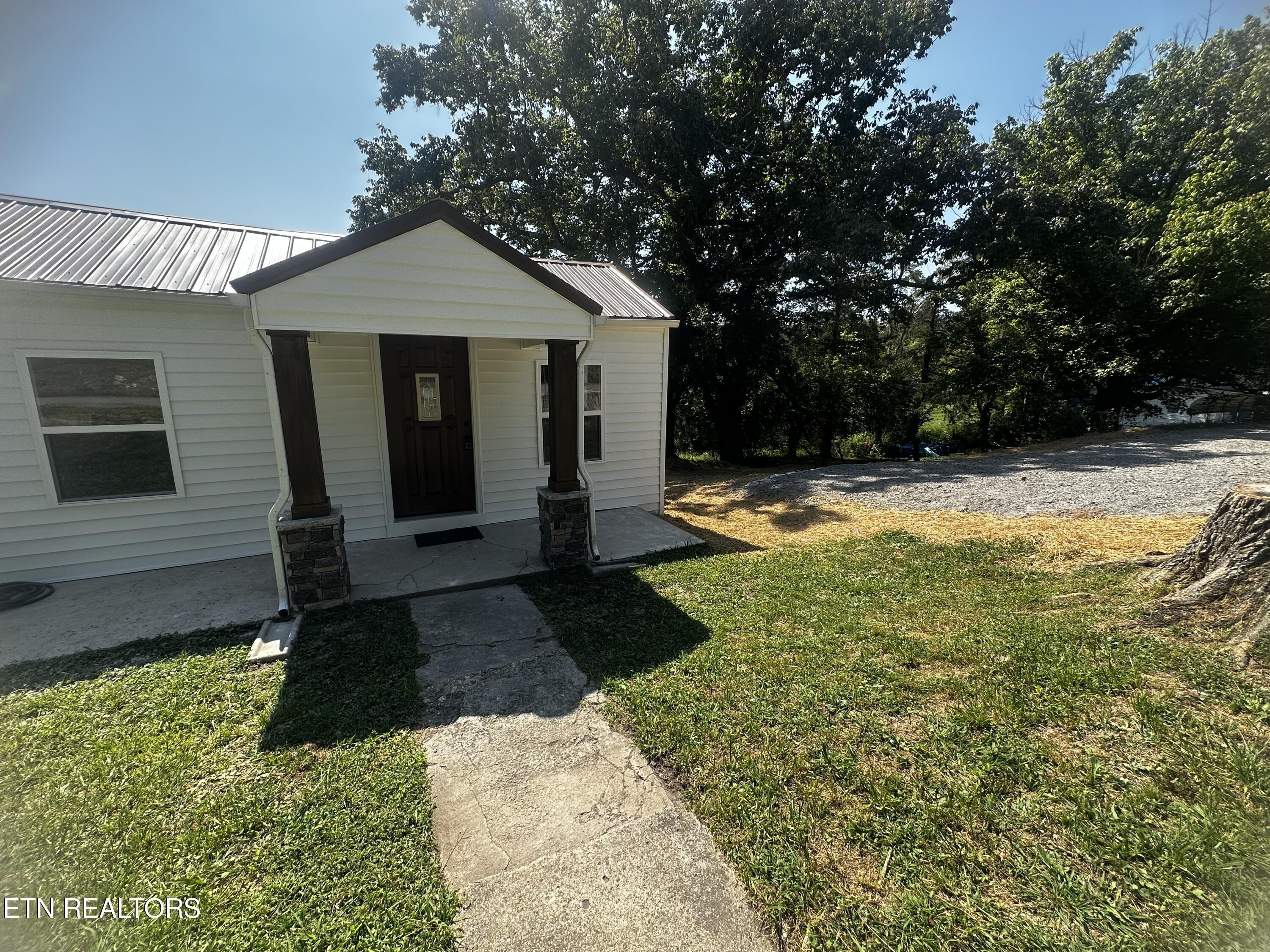 1499 Loop Road La Follette, TN 37766 - Photo 34 of 36 IMG_2900