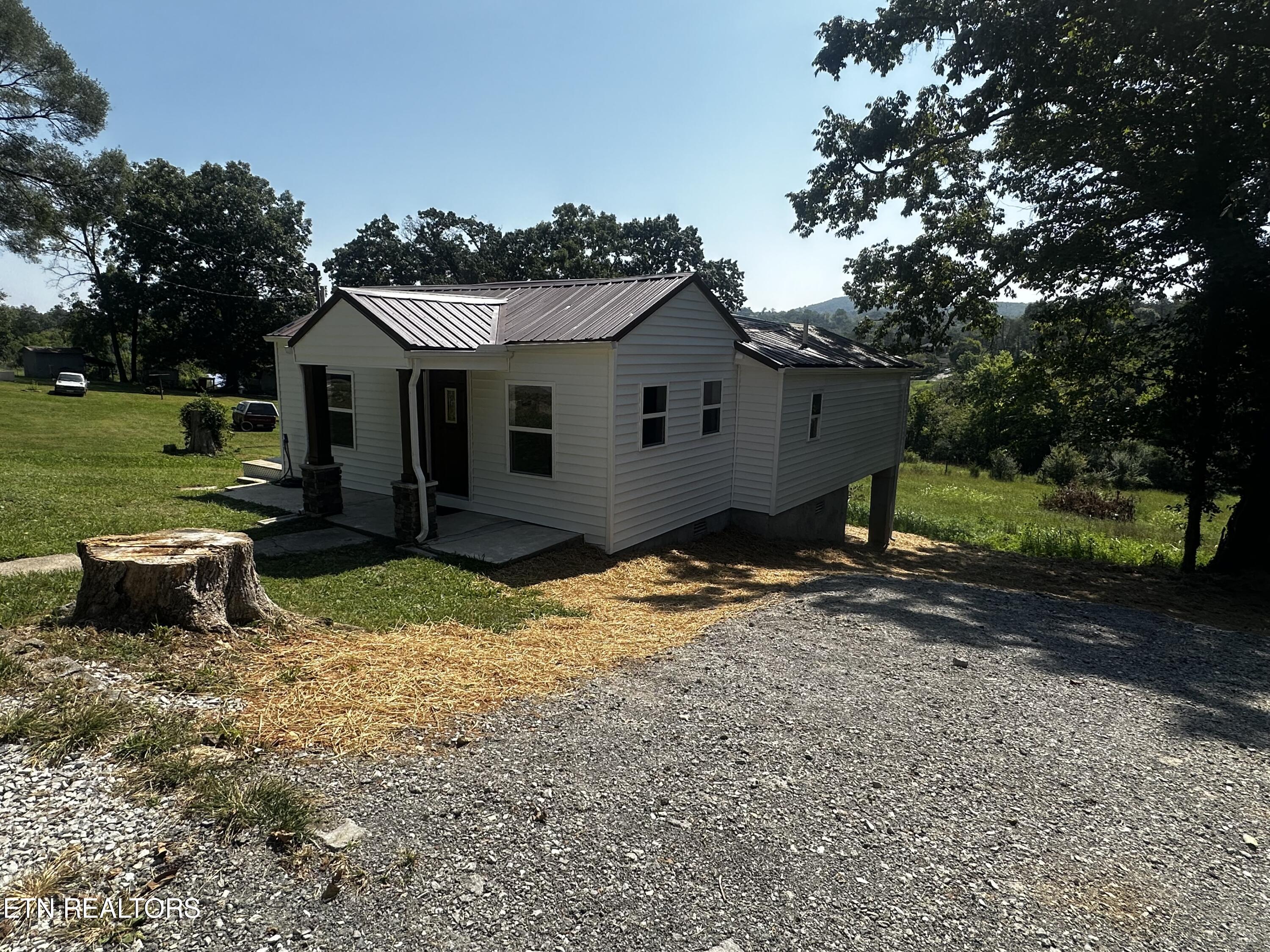 1499 Loop Road La Follette, TN 37766 - Photo 35 of 36 IMG_2898