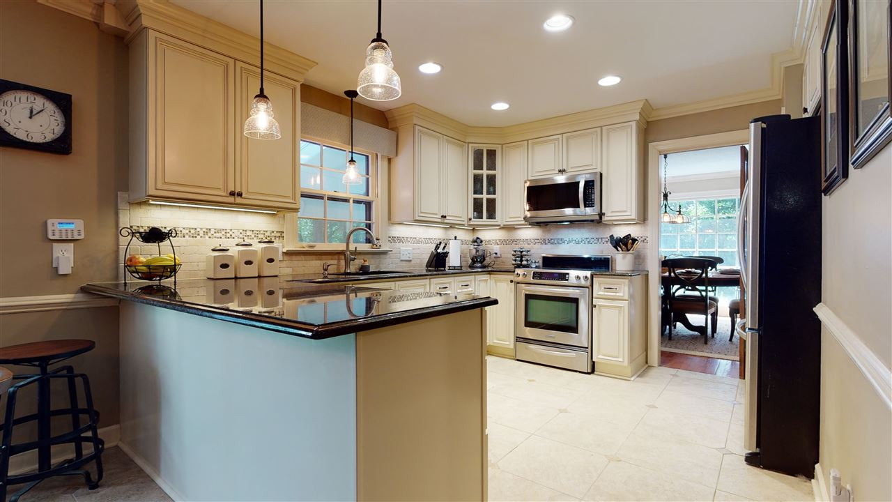 9312 Foxburrow Court Raleigh, NC 27613 - Photo 5 of 30 Photo 5