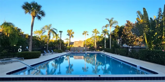 $199,000 | 335 South Waverly Place, Unit 7A, Vero Beach, FL 32960