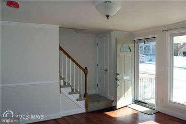 1106 Hollen Road Baltimore, MD 21239 - Photo 7 of 11 Living Room