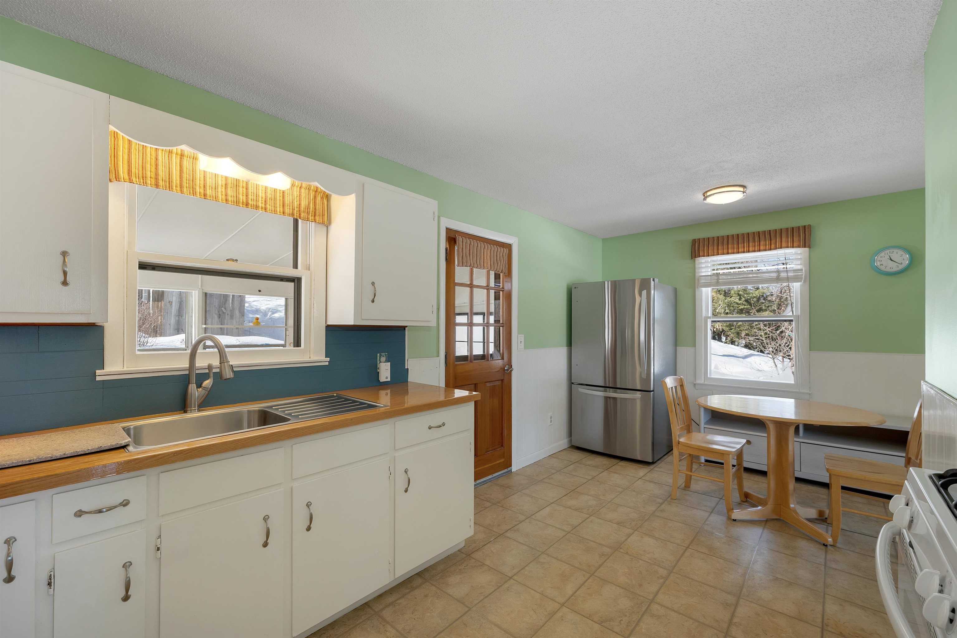 23 Pappas Road Claremont, NH 03743 - Photo 6 of 48