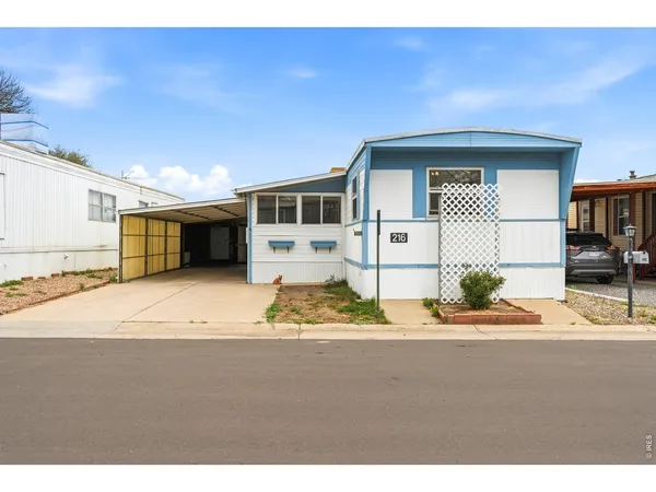 $69,900 | 900 Mountain View Avenue, Unit 216, Longmont, CO 80501