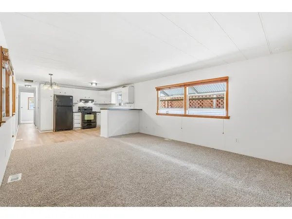 $69,900 | 900 Mountain View Avenue, Unit 216, Longmont, CO 80501