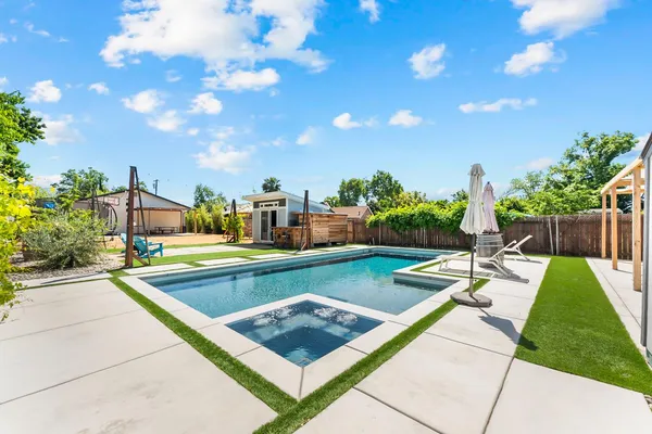 $584,999 | 5060 Mendocino Boulevard, Sacramento, CA 95820
