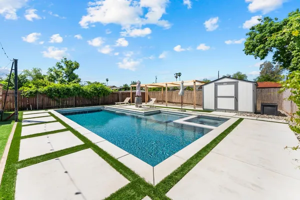 $584,999 | 5060 Mendocino Boulevard, Sacramento, CA 95820