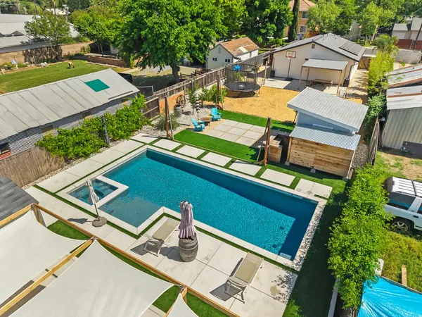 $584,999 | 5060 Mendocino Boulevard, Sacramento, CA 95820