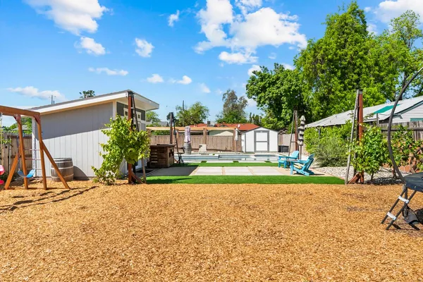 $584,999 | 5060 Mendocino Boulevard, Sacramento, CA 95820