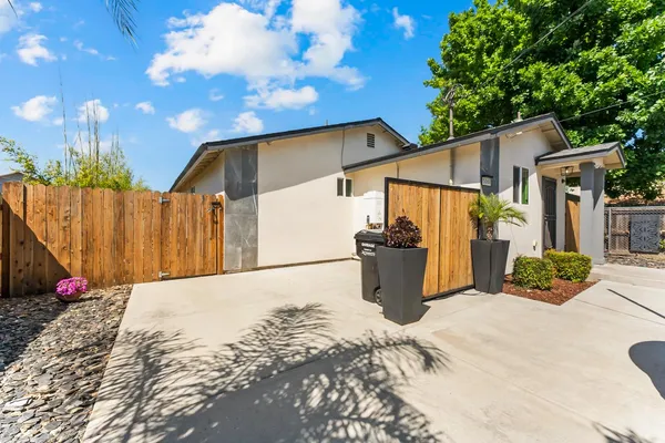 $584,999 | 5060 Mendocino Boulevard, Sacramento, CA 95820