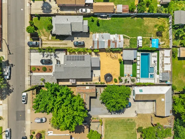 $584,999 | 5060 Mendocino Boulevard, Sacramento, CA 95820