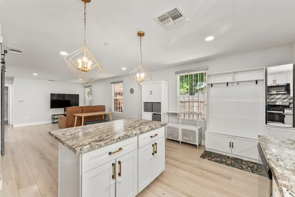 $584,999 | 5060 Mendocino Boulevard, Sacramento, CA 95820