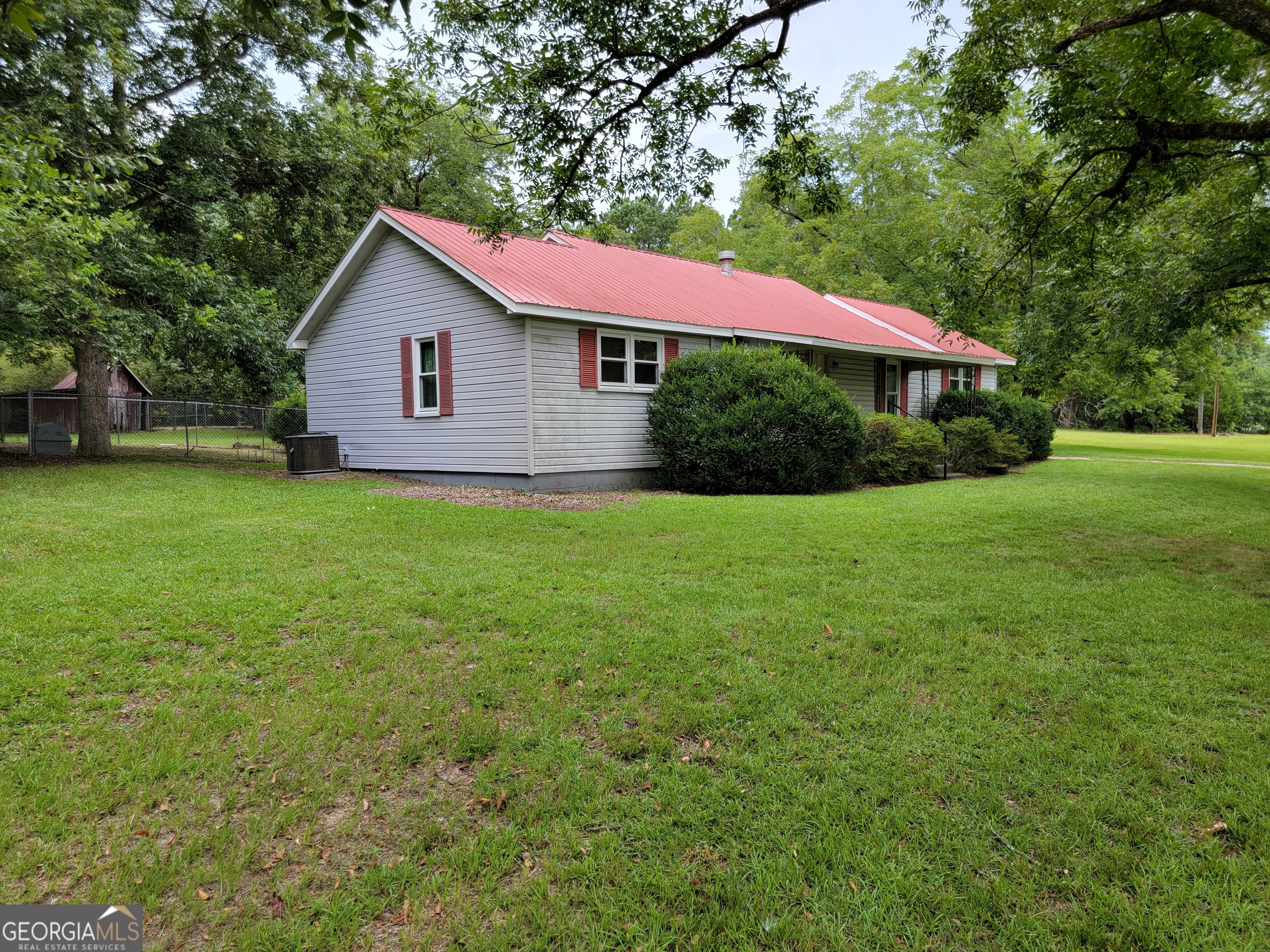 367 Mt Pleasant Church Road Gordon, GA 31031 - Photo 17 of 34