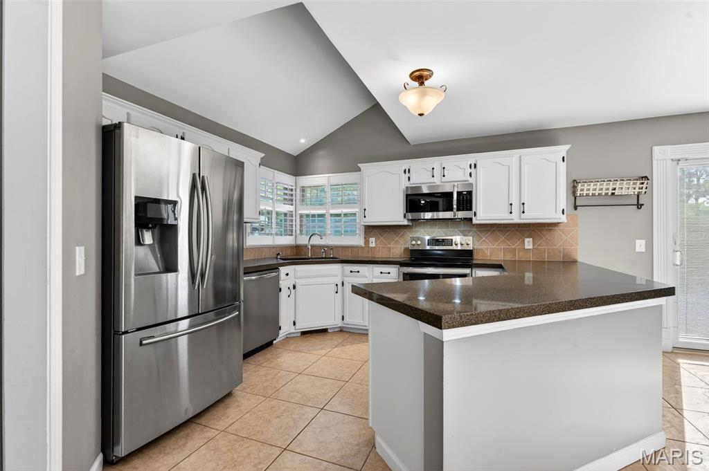 2902 Piney Pointe Drive St. Louis, MO 63129 - Photo 18 of 67
