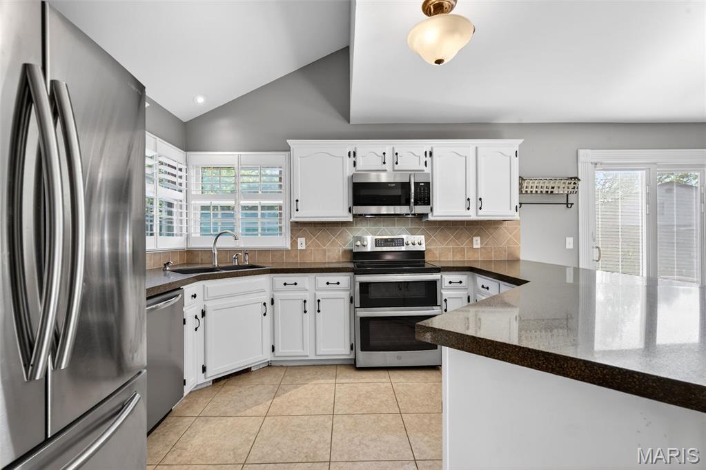 2902 Piney Pointe Drive St. Louis, MO 63129 - Photo 19 of 67