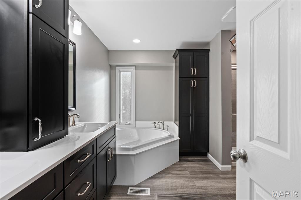 2902 Piney Pointe Drive St. Louis, MO 63129 - Photo 39 of 67