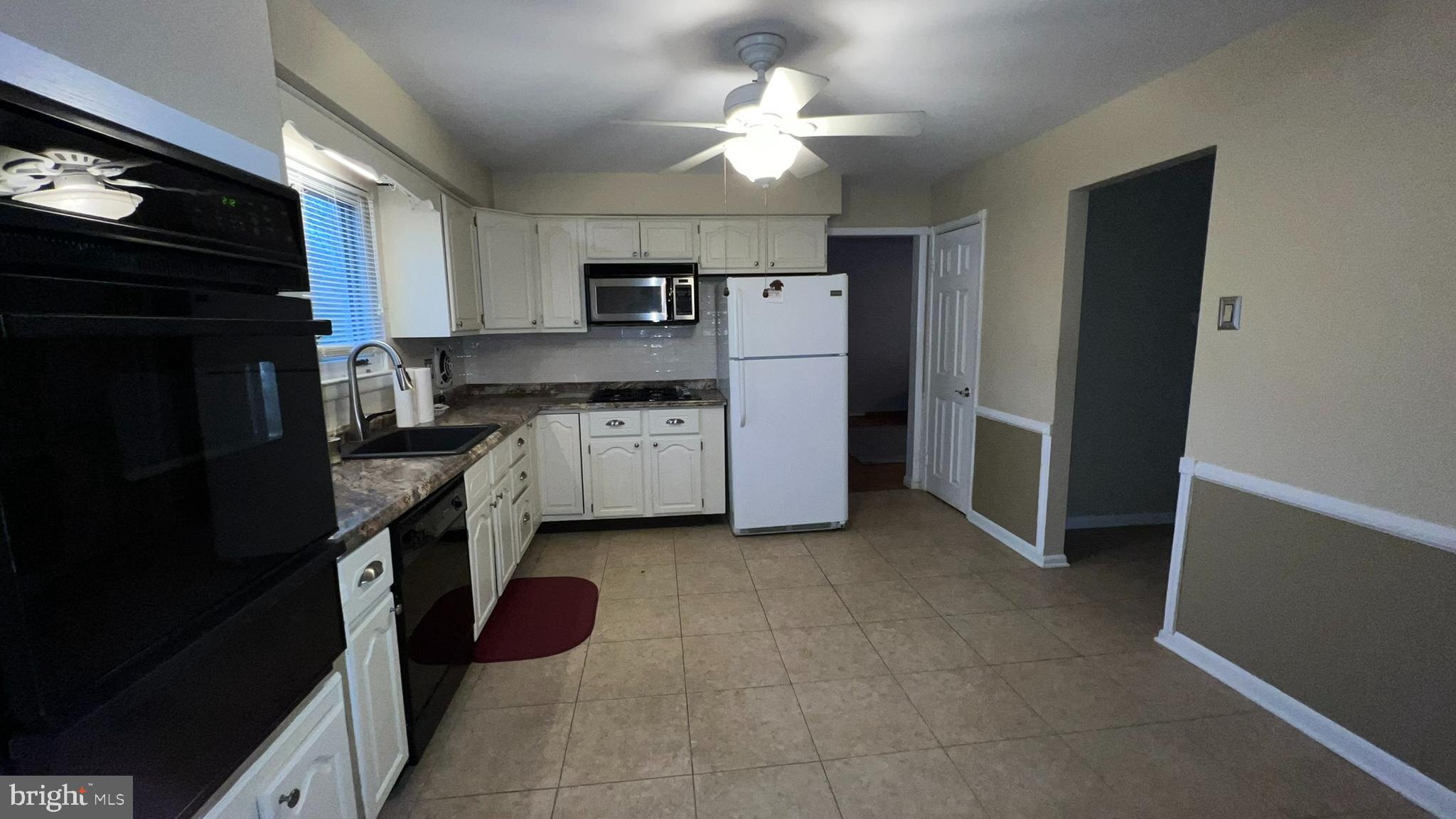 216 Wykagyl Road Stratford, NJ 08084 - Photo 12 of 34 Gallery Image 12
