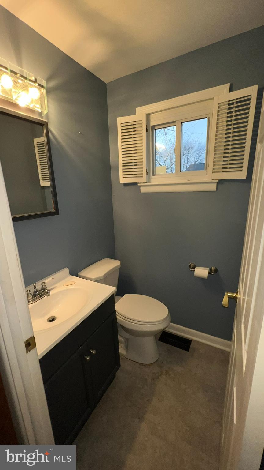 216 Wykagyl Road Stratford, NJ 08084 - Photo 19 of 34 Gallery Image 19