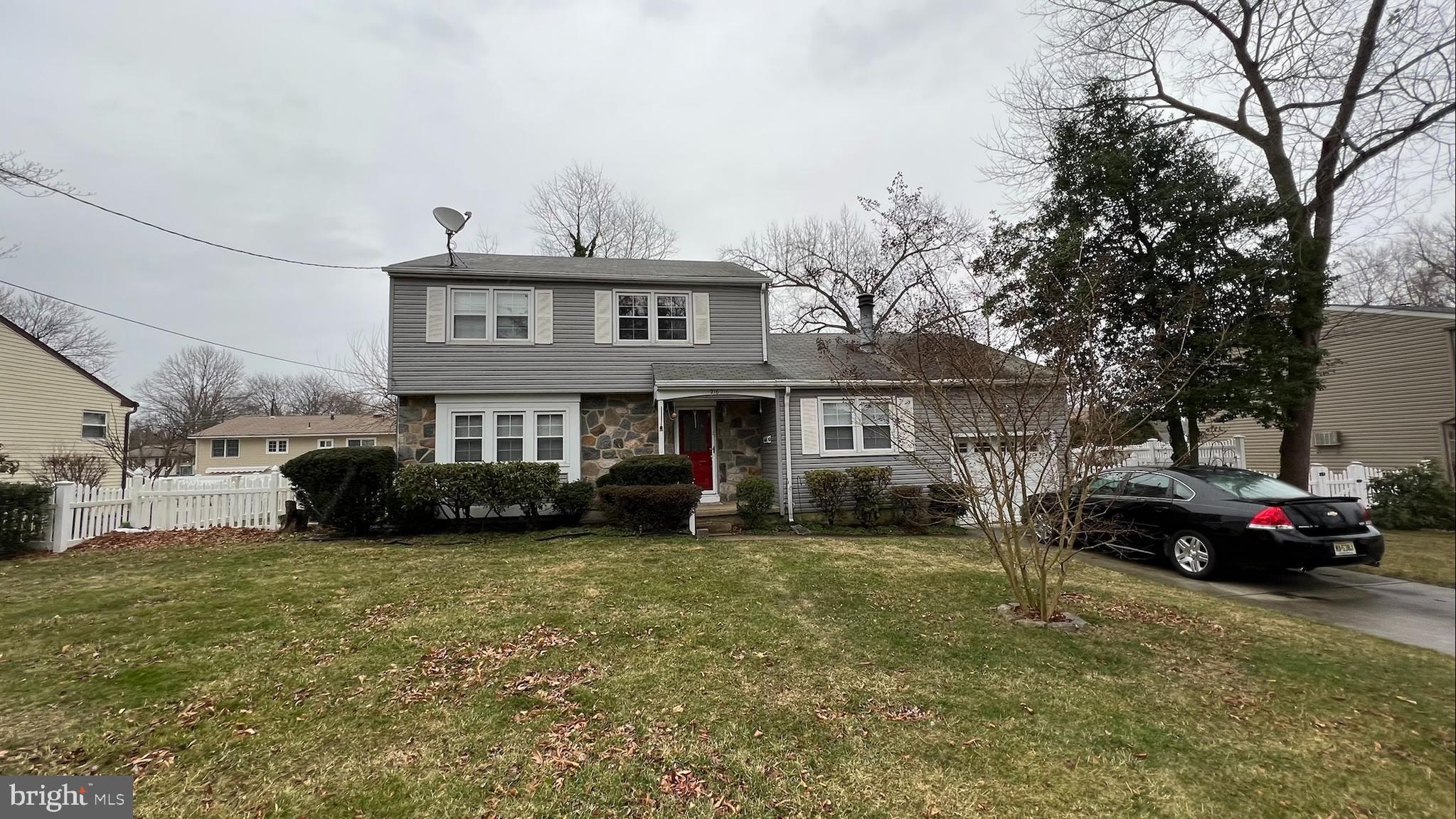 216 Wykagyl Road Stratford, NJ 08084 - Photo 2 of 34 Gallery Image 2