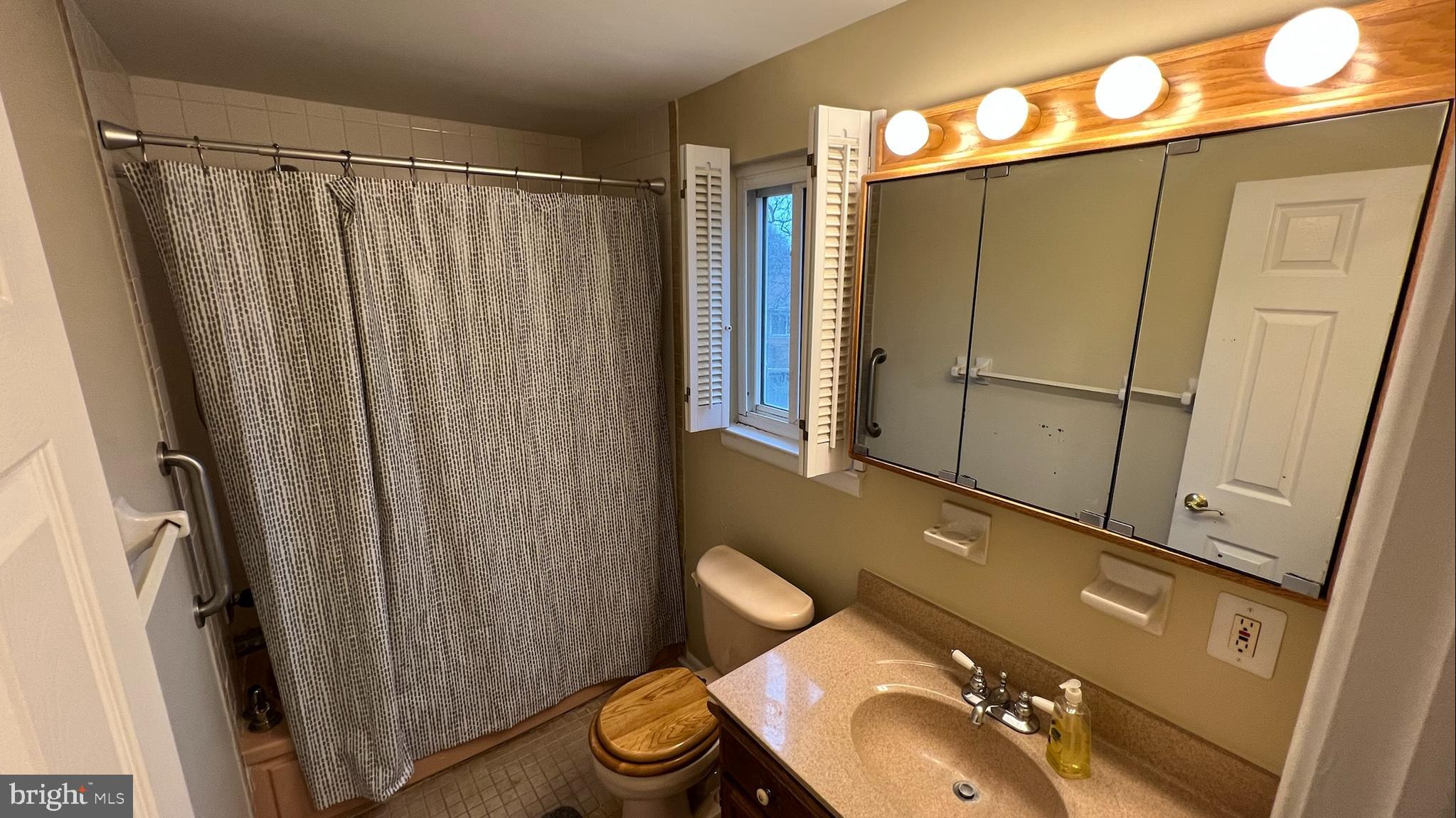 216 Wykagyl Road Stratford, NJ 08084 - Photo 23 of 34 Gallery Image 23