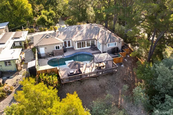 $1,899,000 | 923 Janet Lane, Lafayette, CA 94549