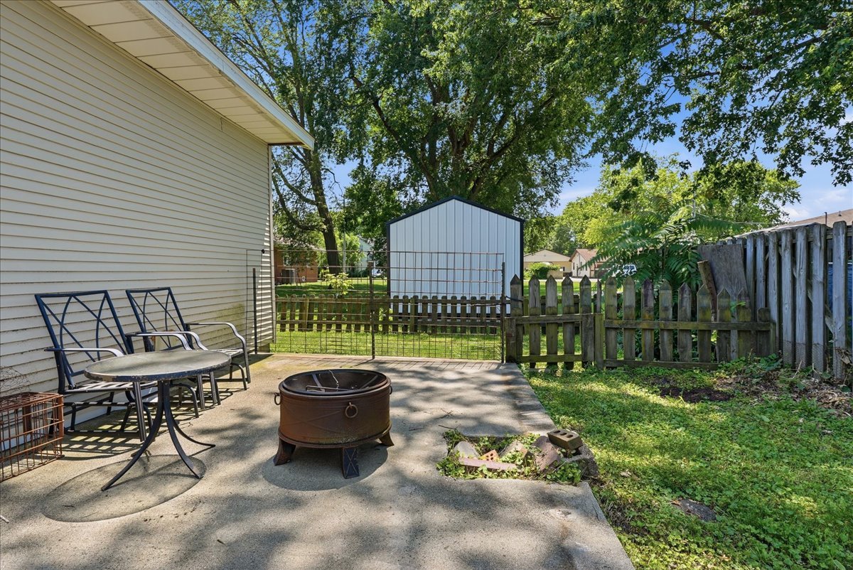 500 North Pearl Street Forrest, IL 61741 - Photo 32 of 40