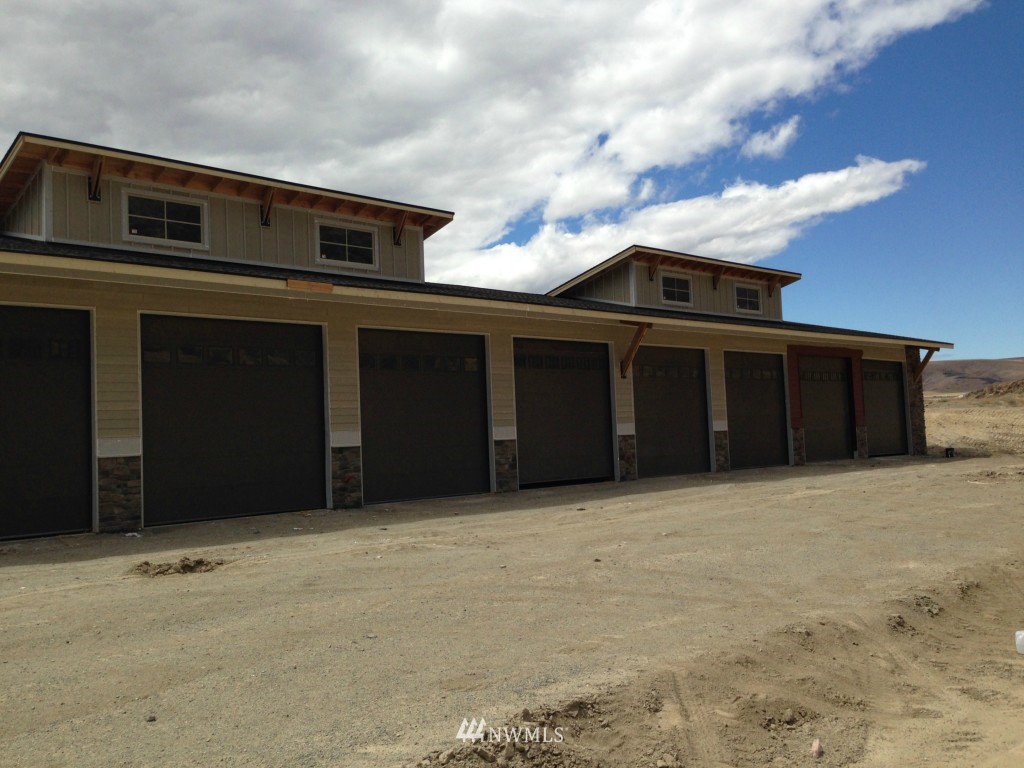 9532 Ridgeview Drive Northwest, Unit 12 Quincy, WA 98848 - Photo 1 of 6 Gallery Image 1