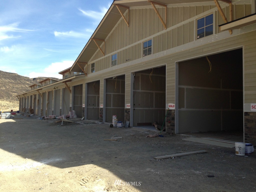 9532 Ridgeview Drive Northwest, Unit 12 Quincy, WA 98848 - Photo 2 of 6 Gallery Image 2