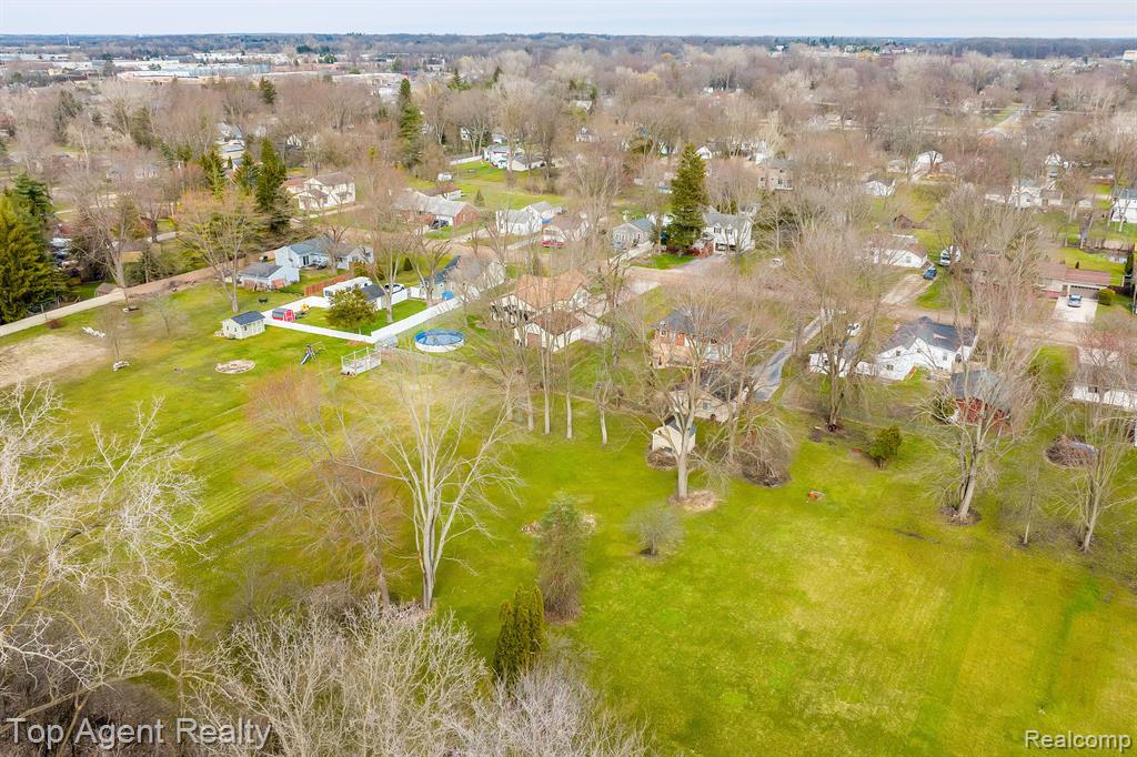 3302 Grant Road Rochester Hills, MI 48309 - Photo 36 of 40