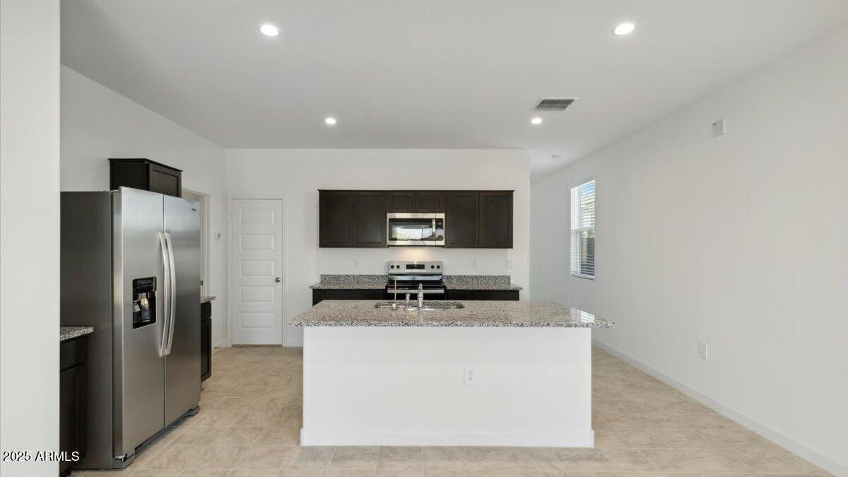 2727 Simone Avenue Apache Junction, AZ 85120 - Photo 3 of 21 Hanna kitchen 4