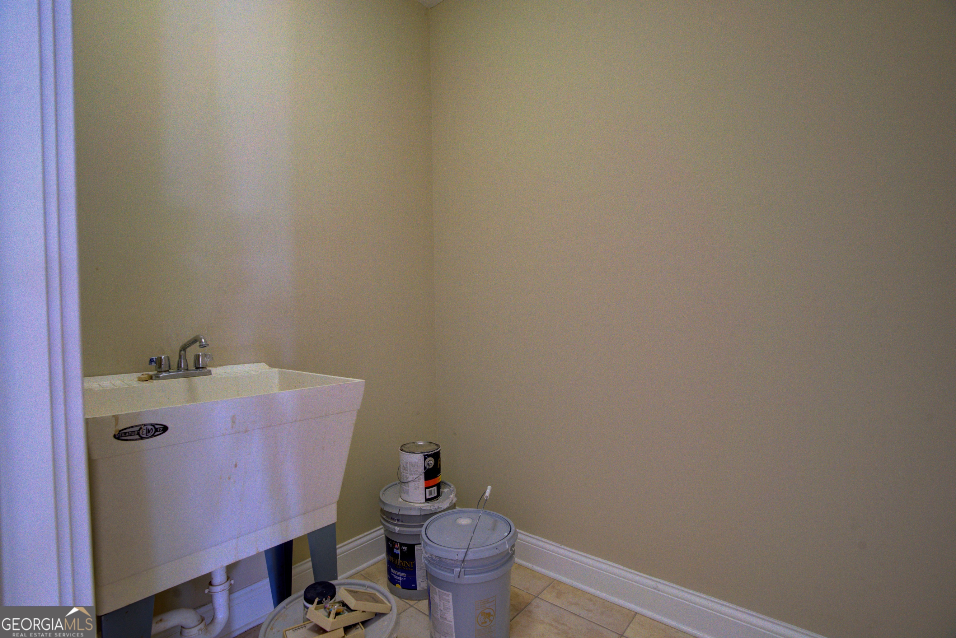 29 Pear Street Rome, GA 30161 - Photo 50 of 55 a bathroom with a sink and toilet