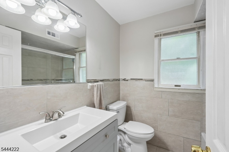 45 Fells Road Verona, NJ 07044 - Photo 32 of 43
