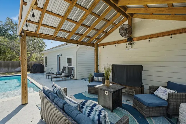 $644,000 | 114 Boardwalk Avenue, Rockport, TX 78382