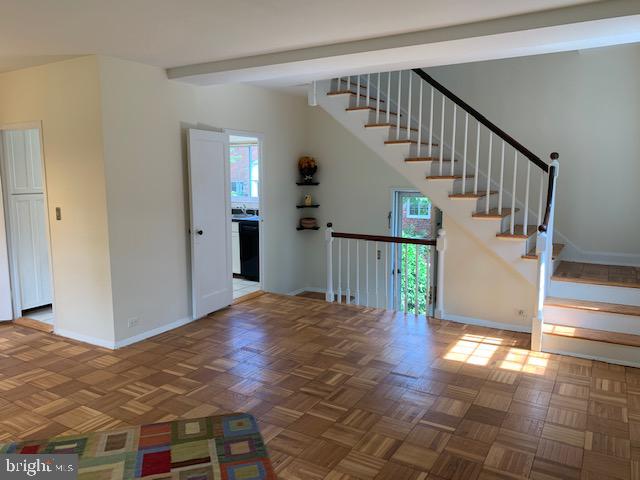 3446 Gunston Road, Unit 726 Alexandria, VA 22302 - Photo 6 of 31
