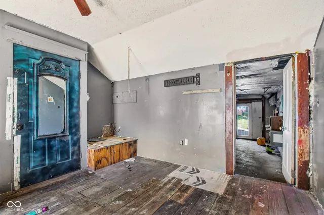 $170,000 | 5681 South 500 East, Greenfield, IN 46140