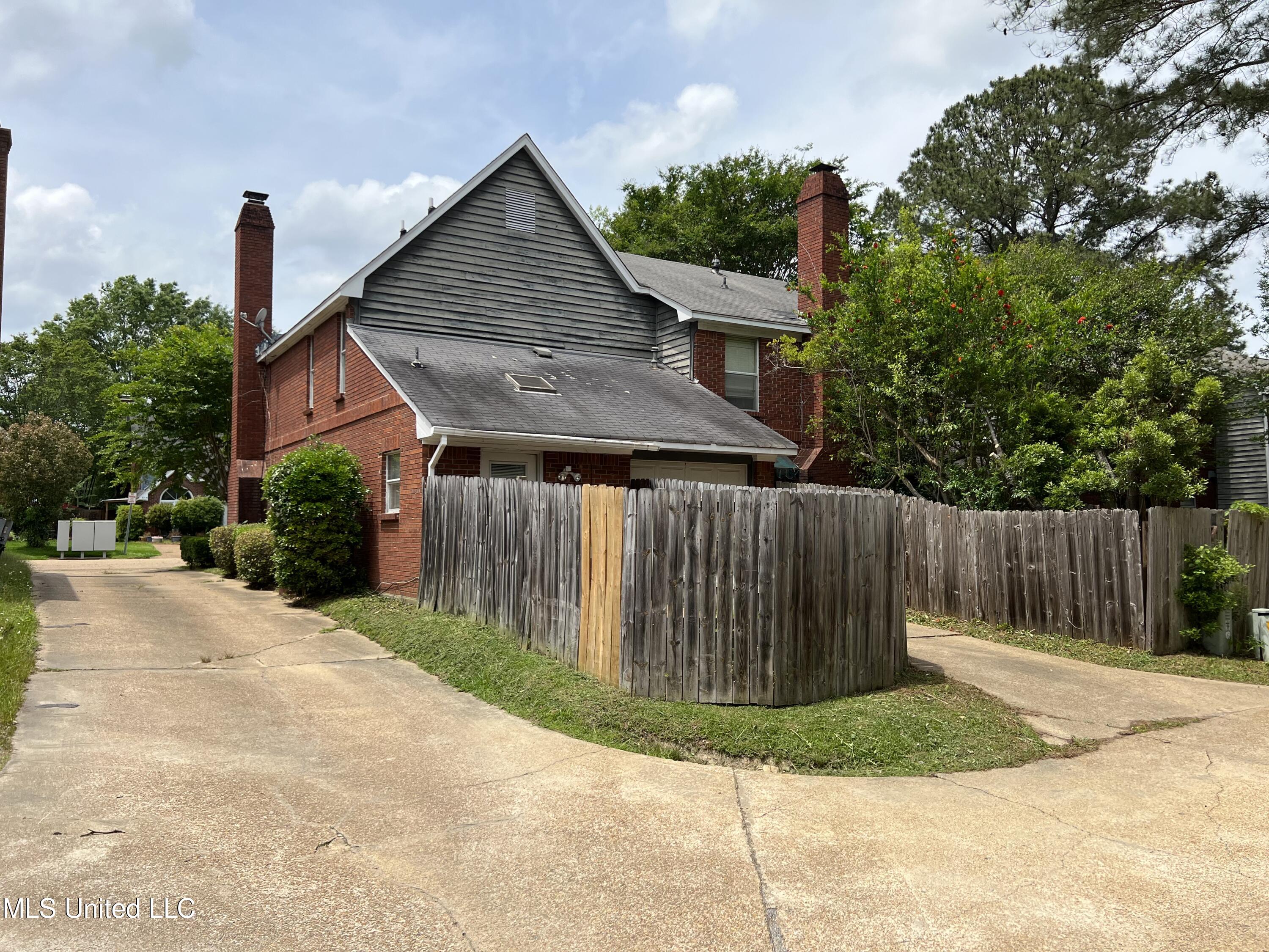 515 Boardwalk Boulevard Ridgeland, MS 39157 - Photo 4 of 28 8A98C873-3560-4C09-BBFE-179A95B8F2F8