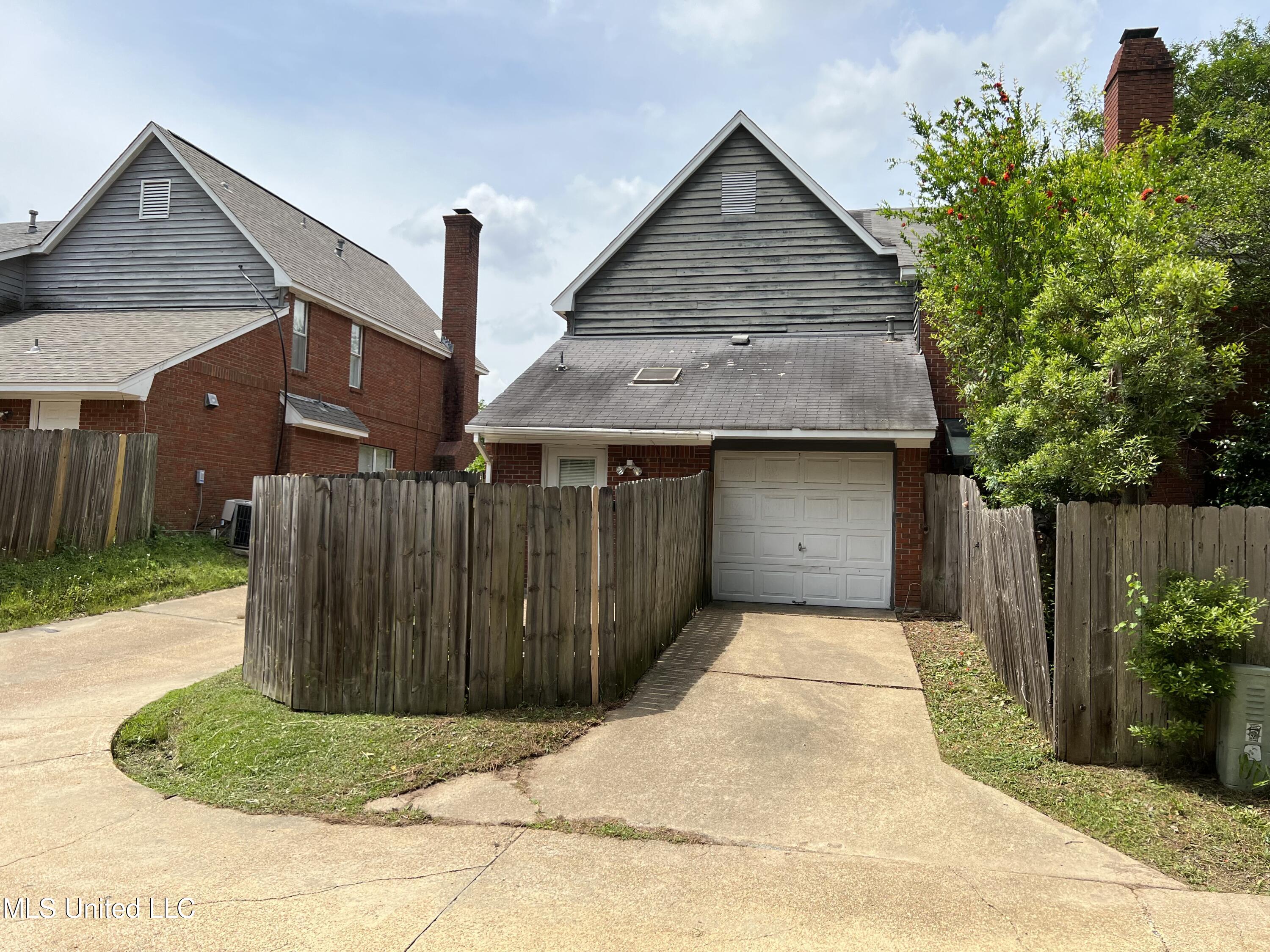 515 Boardwalk Boulevard Ridgeland, MS 39157 - Photo 6 of 28 475A0075-23A0-4FBB-BCE1-B691B0BD3BD2