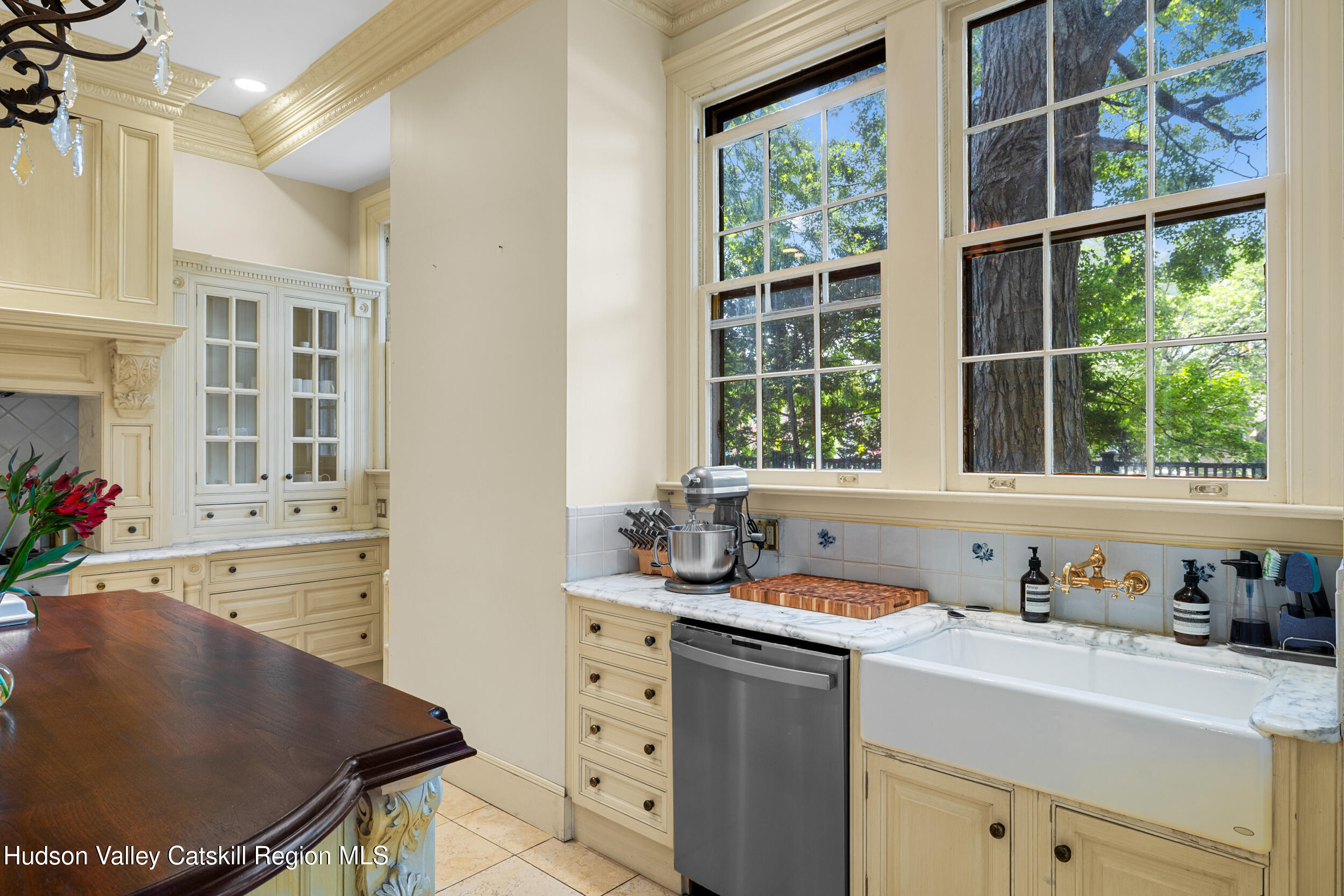 103 Albany Avenue Kingston, NY 12401 - Photo 19 of 34 IMG_0323-2