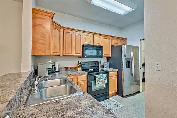$2,200 | 2710 Northwest 104th Court, Unit B, Gainesville, FL 32606