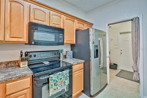 $2,200 | 2710 Northwest 104th Court, Unit B, Gainesville, FL 32606