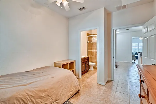 $2,200 | 2710 Northwest 104th Court, Unit B, Gainesville, FL 32606