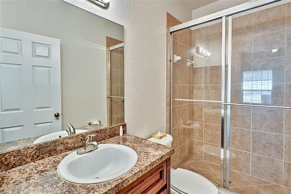 $2,200 | 2710 Northwest 104th Court, Unit B, Gainesville, FL 32606